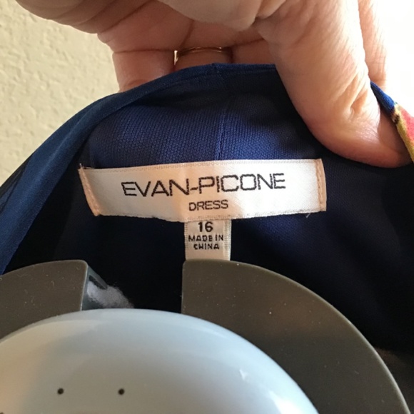 Evan Picone Wrap Dress size 16 - Picture 9 of 10